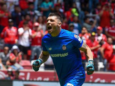 Tiago Volpi va por naturalización y ¿por el lugar de Ochoa en la Selección Mexicana?