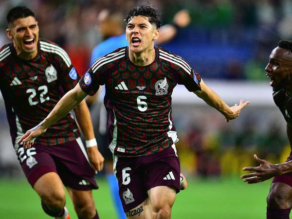 ¡Respira el Jimmy Lozano! México vence 1-0 a Jamaica con golazo de Arteaga... pero no convence