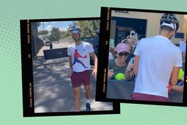 Djokovic reaparece en Roma con casco, para evitar ‘sustos’ y botellazos
