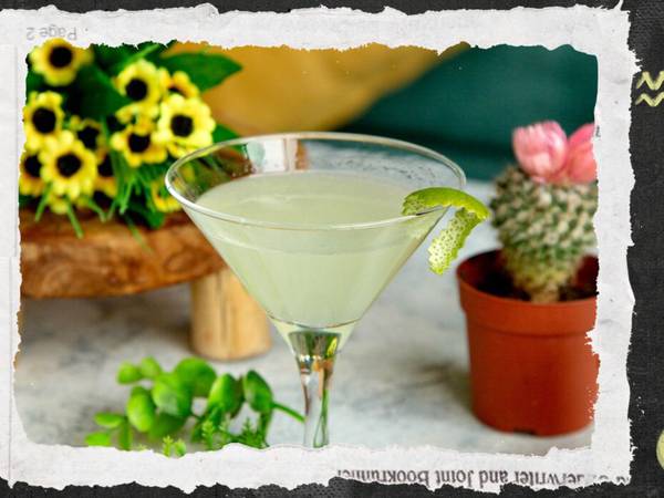 ¿Cuál es el origen de la bebida Margarita y cómo se prepara?